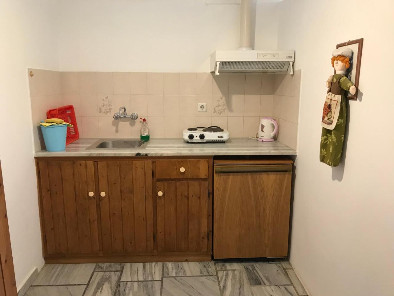 纳尔克斯一室公寓酒店 Alikí 外观 照片